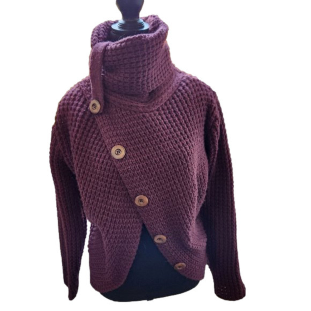 P259. Lauren Taylor Plum Turtleneck Sweater |S